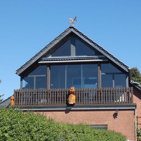 Fewo Mit Balkon, Zimmermann Apartment Strasen Luaran gambar